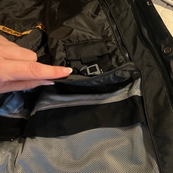 Bilt Motorcycle jacket. - Picture 5 of 13